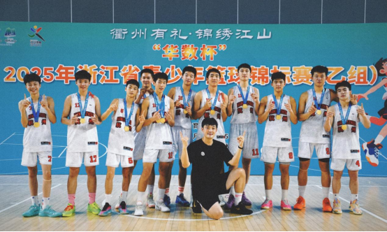 qaqyK, 标赛的赛场, hKERV
