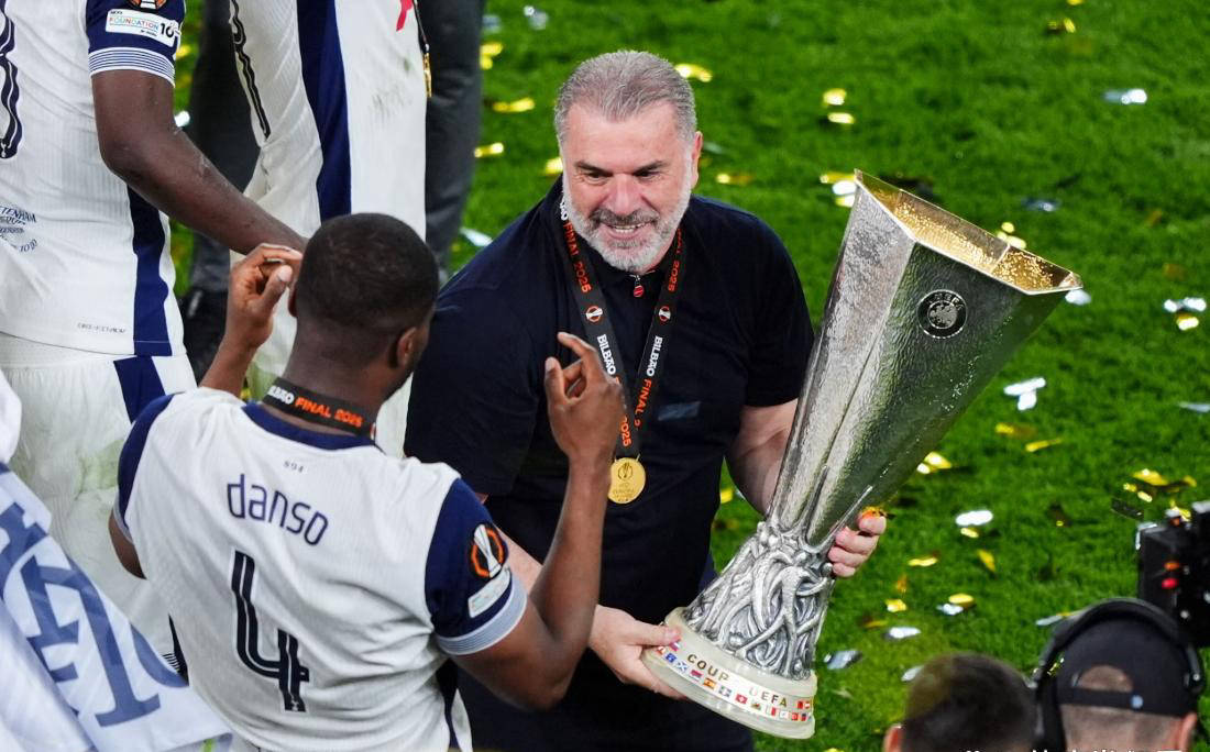 风格的尤文, 喜亦忧 风格的尤文, 喜亦忧