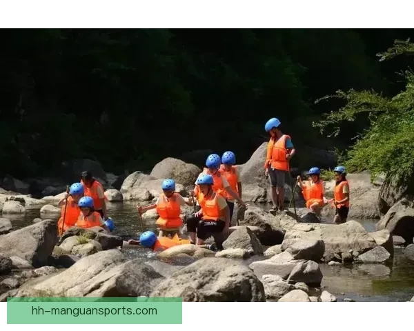 游泳对战分析：技巧对抗与策略应变的探讨