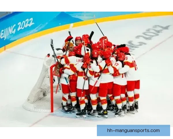 热情激烈！冰球赛季收官战，谁将夺得最后胜利？