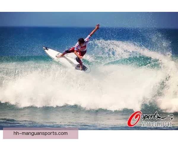 竞技激情 挑战极限 优雅飞跃跳水精彩瞬间