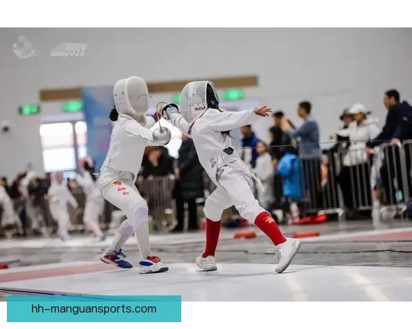 激烈角逐！挑战巅峰！迎接国际击剑联赛的精彩赛事