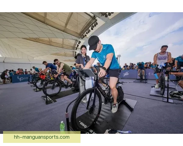 铁人三项锦标赛：拼搏与挑战的极限之战